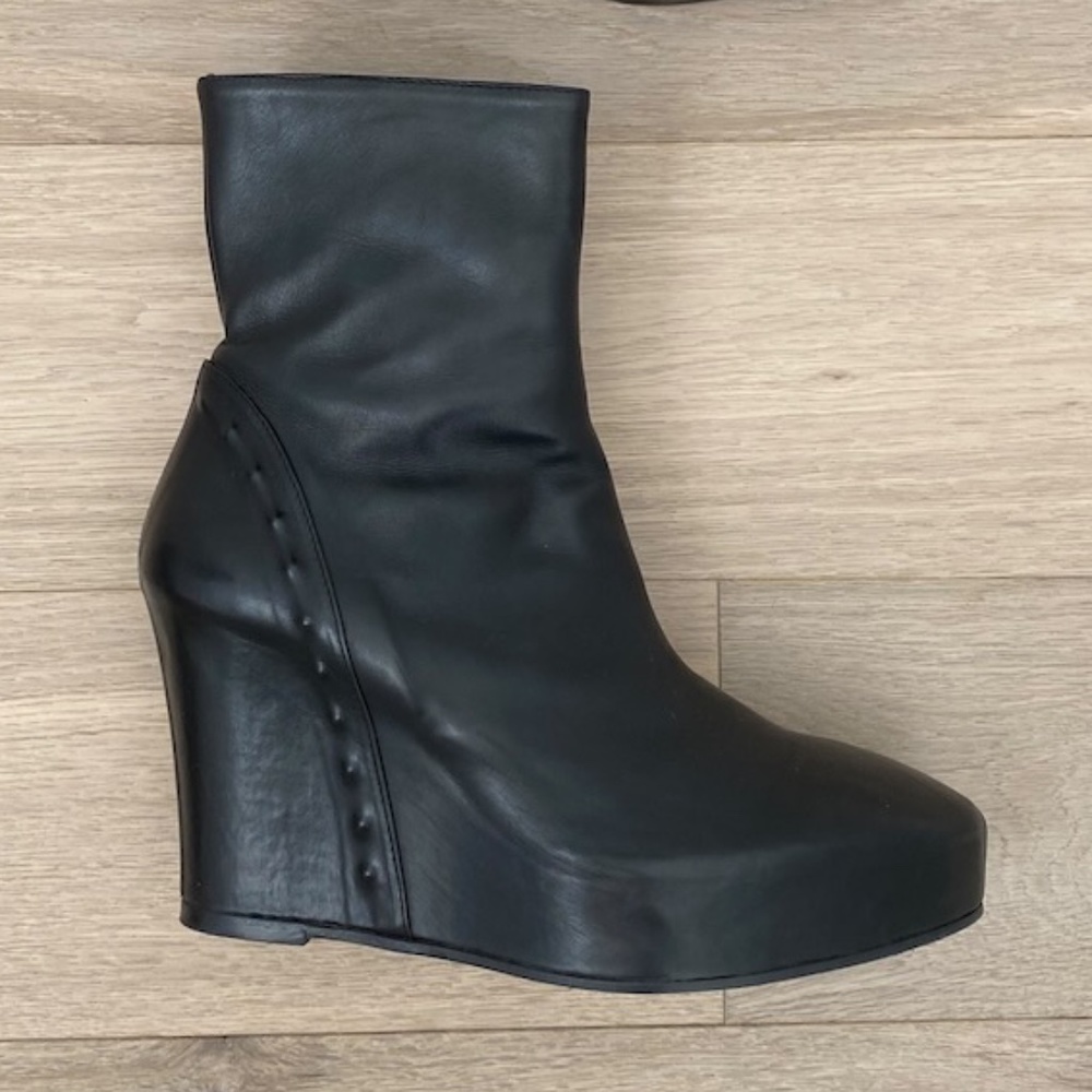 ANN DEMEULEMEESTER Black Wedge Leather Ankle Boots - Size 41EU - Retail $1340